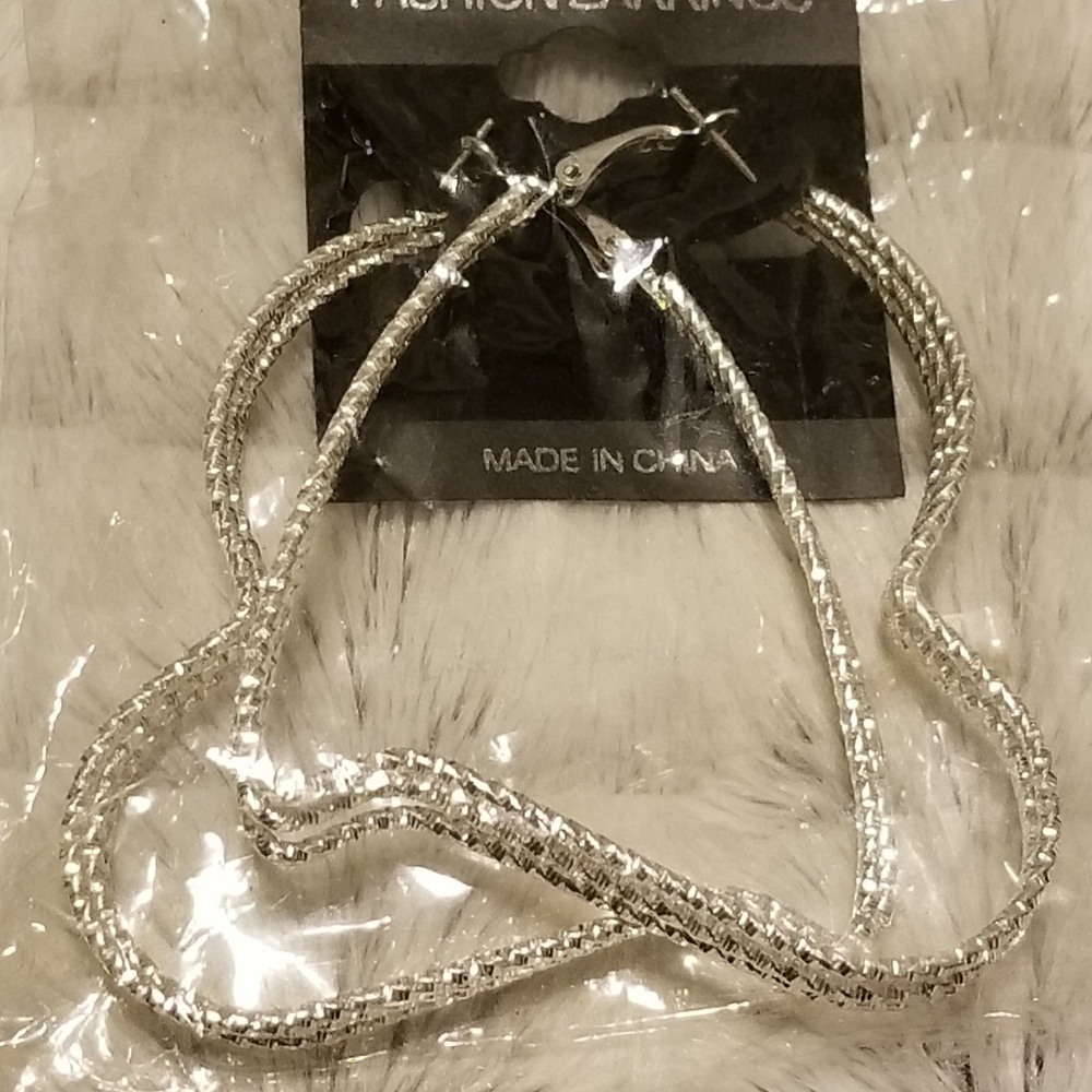 Fashion earrings